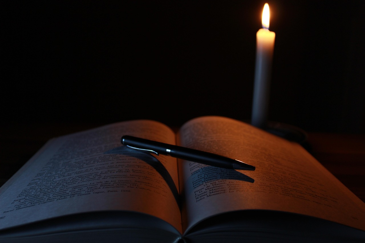 The Anatomy of a Chapter: How to End Scenes So Readers Can't Stop